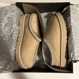 BRAND NEW MADHAPPY UGGS TASMAN